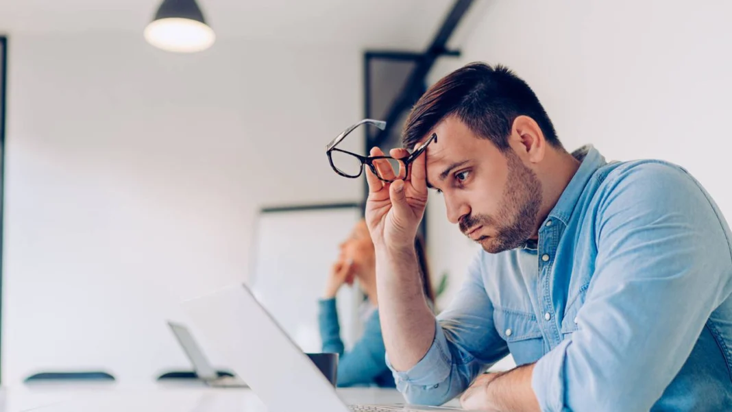 La OCDE revela los países con más horas laboradas, destacando la dedicación al trabajo. Descubre quiénes lideran en este estudio.