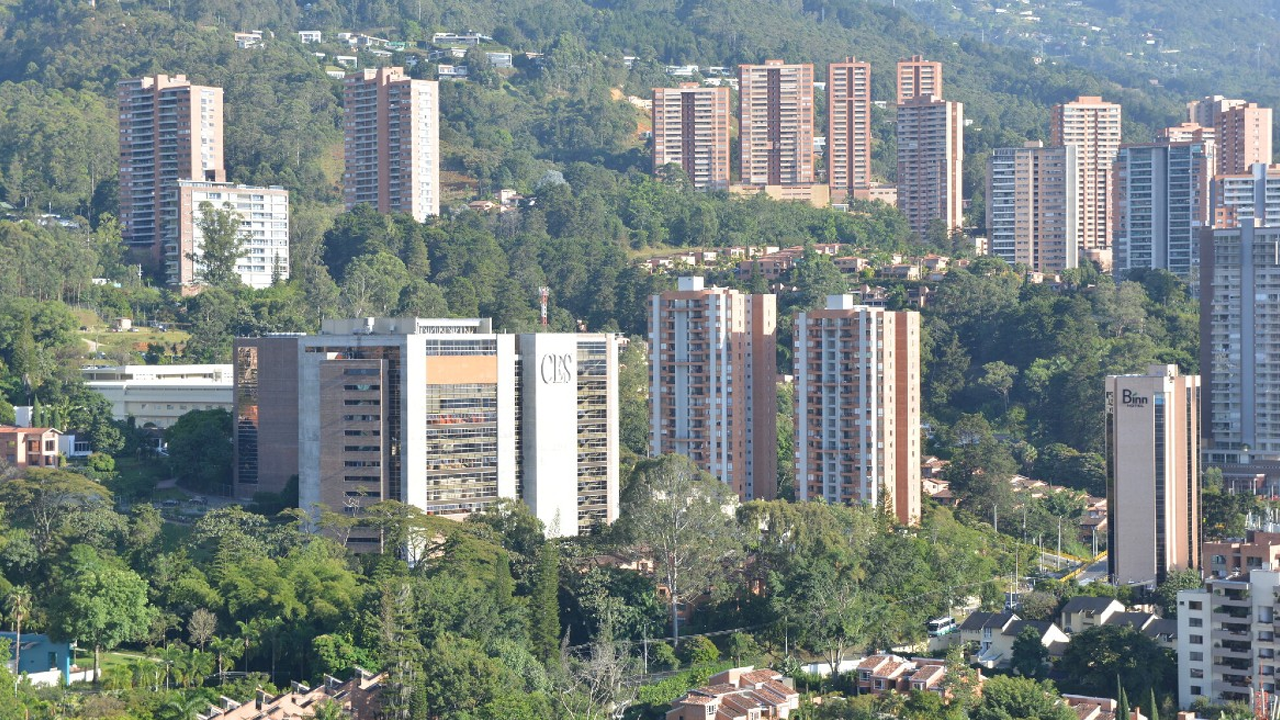 Reforma a la Ley 675 iniciará trámite en la Comisión Primera de la Cámara de Representantes, para reglamentar aspectos de destinación, ubicación y tributación para las viviendas turísticas.