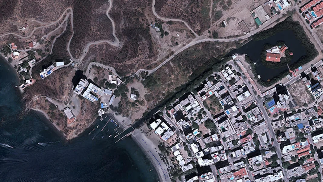 Aeroestudios marca un hito en la cartografía aérea de América Latina con la adquisición del primer sistema RIEGL VQ-1560-IIs en Suramérica, impulsando la precisión en levantamientos cartográficos.