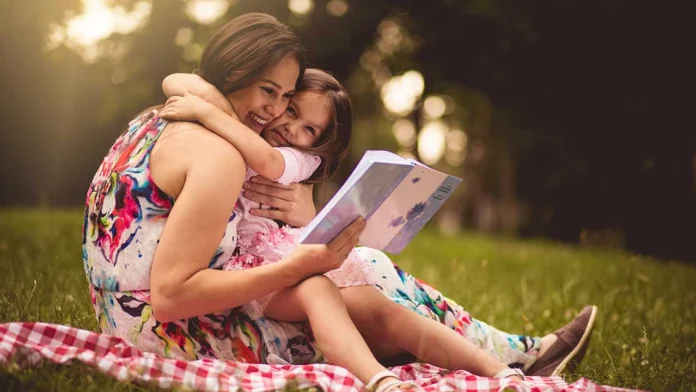 Este Día de la Madre, Buscalibre ofrece una selección única de libros para regalar, fortaleciendo el vínculo familiar con lecturas que celebran la maternidad y la importancia de la lectura.