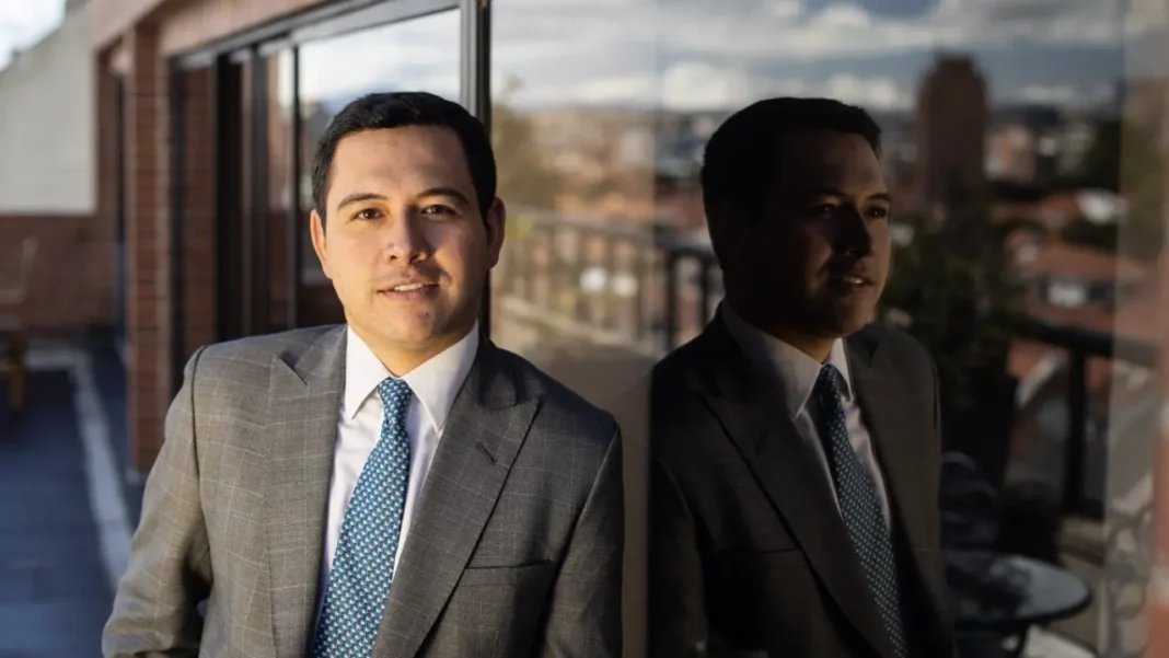 Luego de la crisis en la Fiduprevisora a raíz de la mala implementación del modelo de salud de educadores del país, Jhon Mauricio Marín renunció a la presidencia de la entidad, dejando incertidumbre e incógnitas de su gestión en la organización.