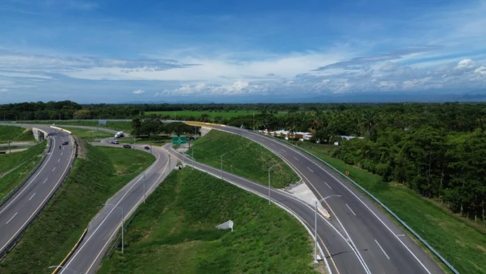 La Agencia Nacional de Infraestructura (ANI) anuncia la finalización y entrada en operación del proyecto 4G Neiva-Espinal-Girardot, mejorando la conectividad y dinamizando la economía en el sur de Colombia.