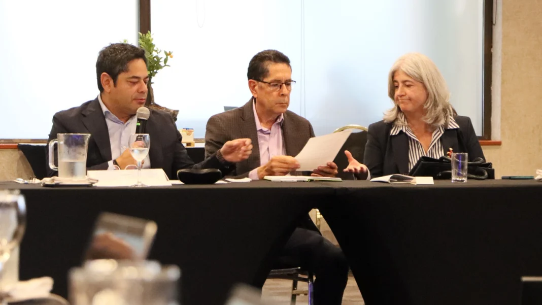 En una reunión llevada acabó este jueves la Cámara Colombiana de la Construcción (Camacol) con el Ministerio de Vivienda se presentaron seis líneas estratégicas para impulsar la compra de vivienda en el país.