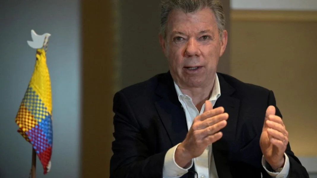 Santos cuestiona a Petro y rechaza Constituyente