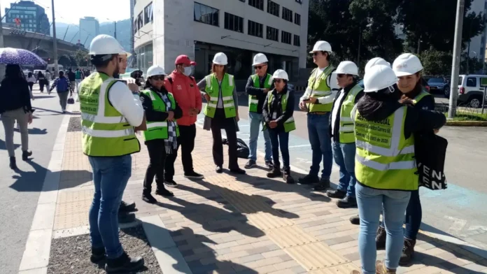 ¿Cuál es el impacto de los comités de control social en las obras de infraestructura del IDU en Bogotá?