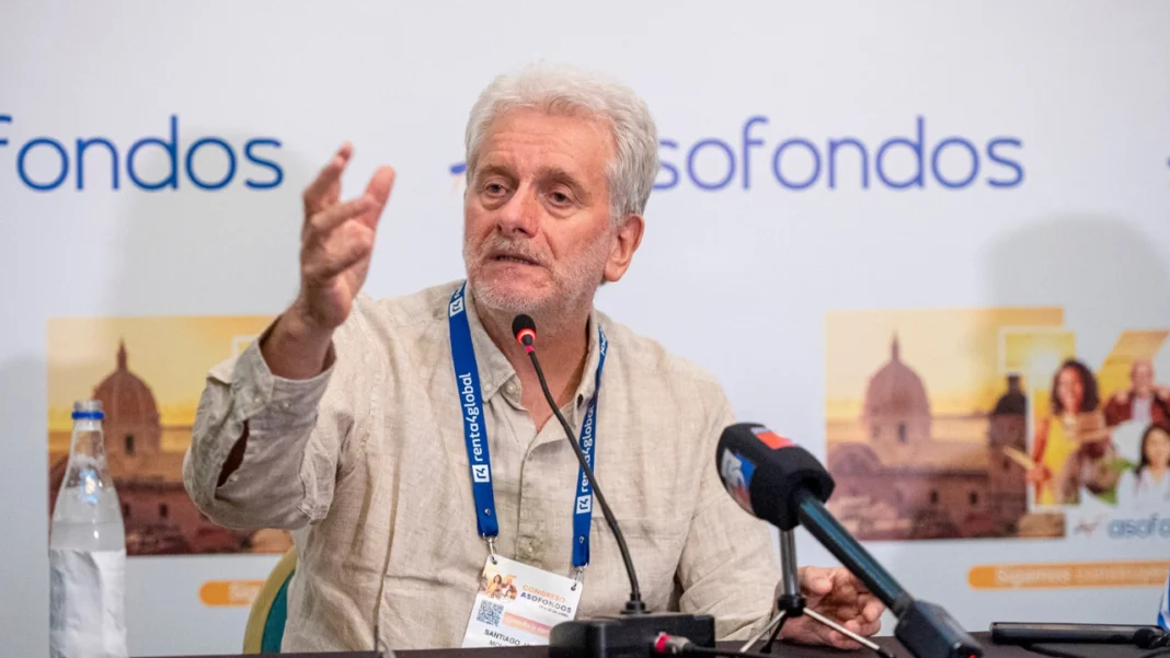 El Congreso aprobó de manera exprés la reforma pensional en Colombia, generando controversia y críticas de Asofondos por su impacto negativo en la sostenibilidad del sistema y en los jóvenes.