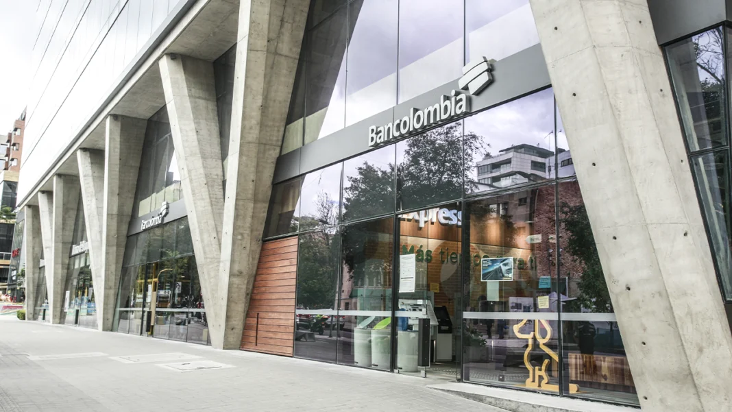 Bancolombia anuncia la emisión de bonos subordinados en el mercado internacional por 800 millones de dólares, con una tasa de 8,625% y un plazo de 10 años y 6 meses, fortaleciendo su estructura de capital.