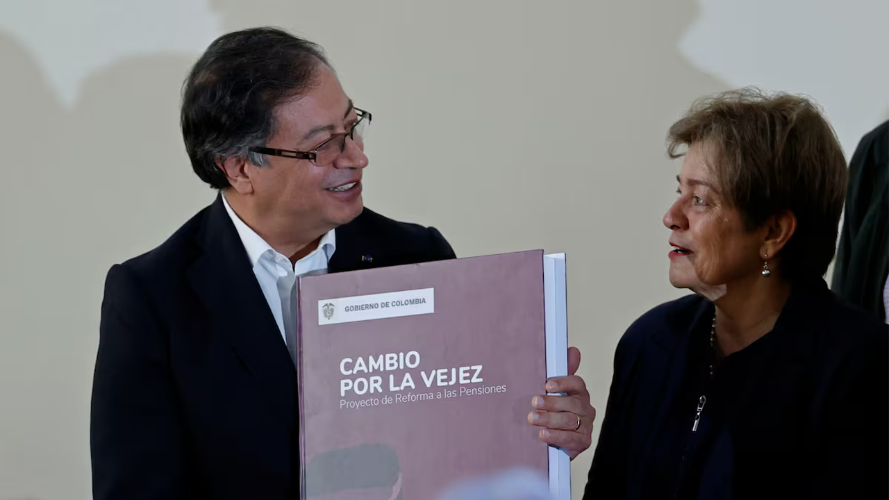 La nueva reforma pensional en Colombia se basa en cuatro pilares que de acuerdo a la estrategia del Gobierno Nacional, le permitirá a los colombianos jubilarse y tener una vejez digna.