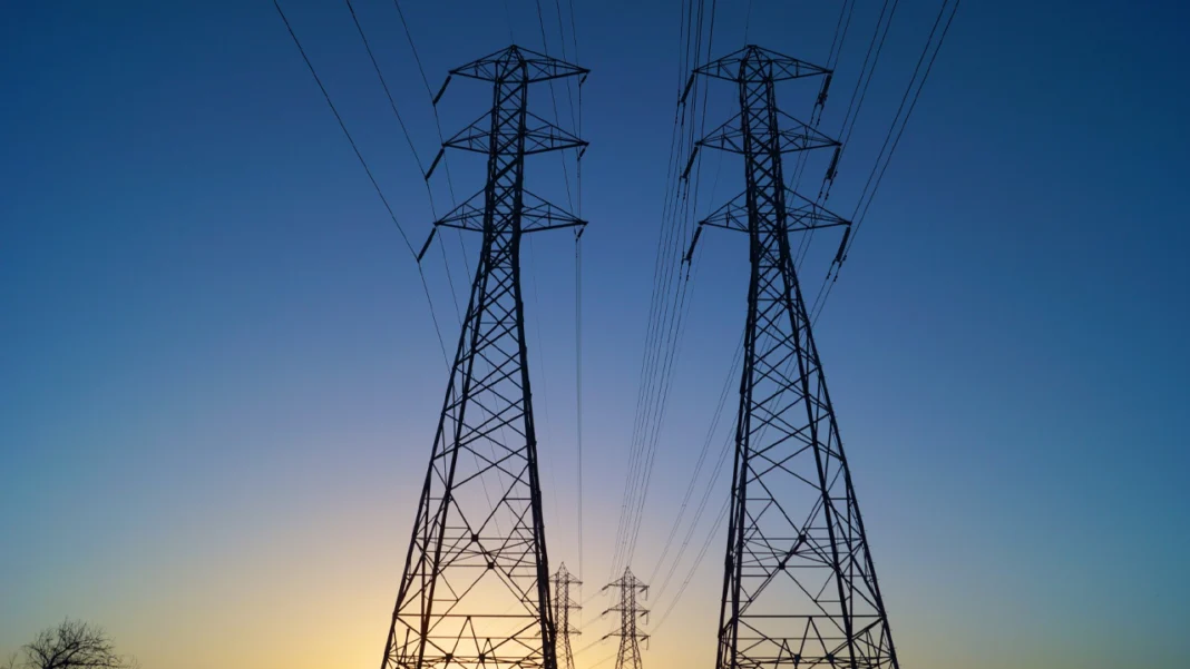 XM reporta un incremento del 1.45% en la demanda de energía eléctrica en Colombia durante mayo de 2024, alcanzando 6,940.24 GWh, destacándose el Caribe como la región con mayor consumo.