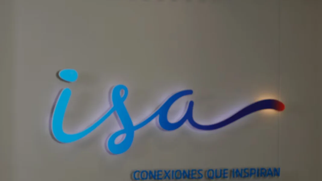 Interconexión Eléctrica S.A. (ISA) impulsa el mercado de valores colombiano con la exitosa colocación de bonos por $400.000 millones, destacando la confianza de los inversionistas en la economía local y el sector energético.