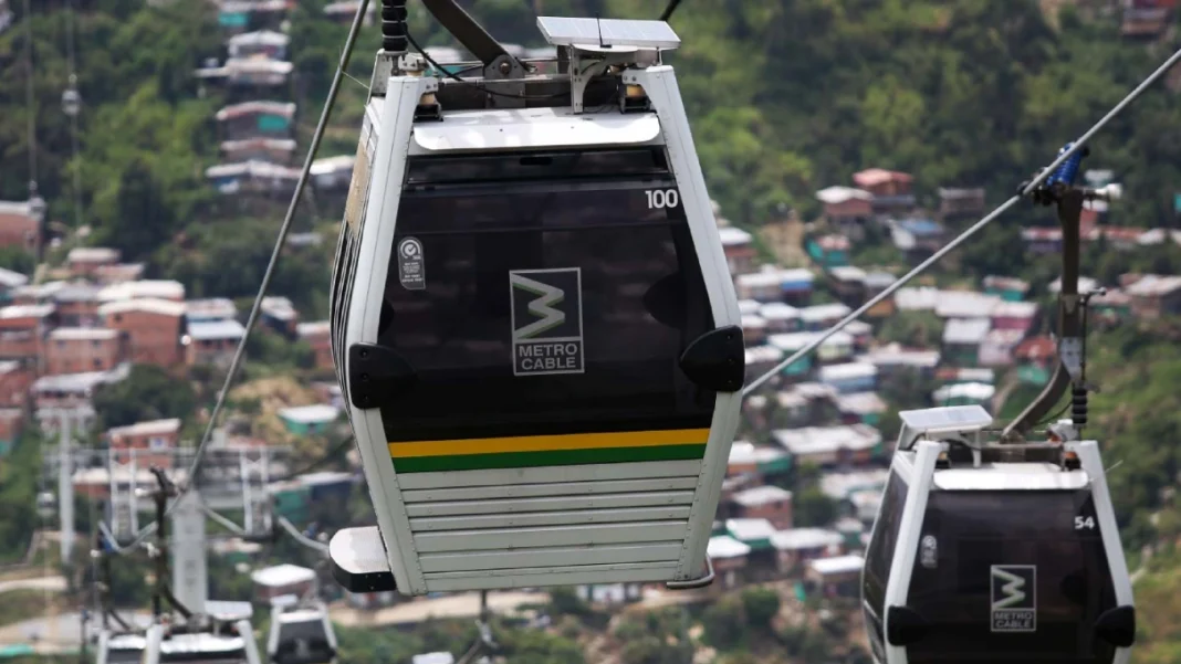 Emergencia en el Metrocable de Medellín por caída de cabina con pasajeros a bordo