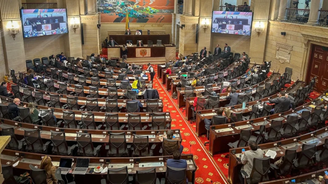 Proyecto de ampliación de cupo de endeudamiento aprobado por las comisiones terceras de Cámara y Senado