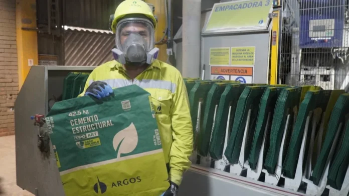 Argos innova y presenta saco que se desintegra en mezclas de concreto