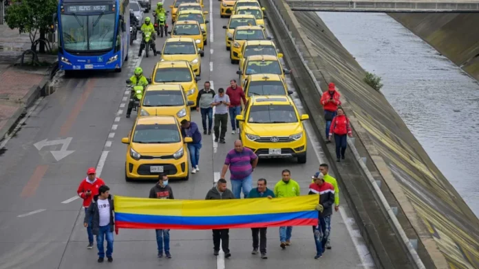 Paro de taxistas hoy: así transcurren las protestas