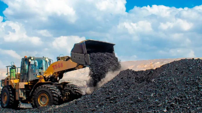 Colombia perdería 650 mil millones de pesos anuales por veto a exportaciones de carbón a Israel