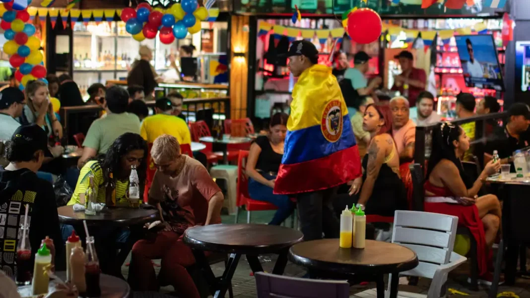 Copa América impulsa comercio en Bogotá con un aumento del 60% en ventas de gastrobares y restaurantes