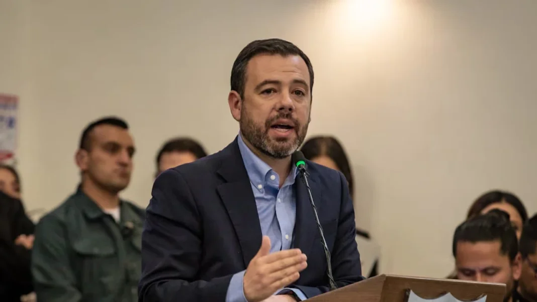 TransMilenio enfrenta crisis financiera: Alcalde Galán pide apoyo del Gobierno Nacional