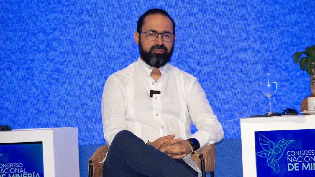 Ministro Andrés Camacho insiste en cambios para el modelo de la minería en Colombia