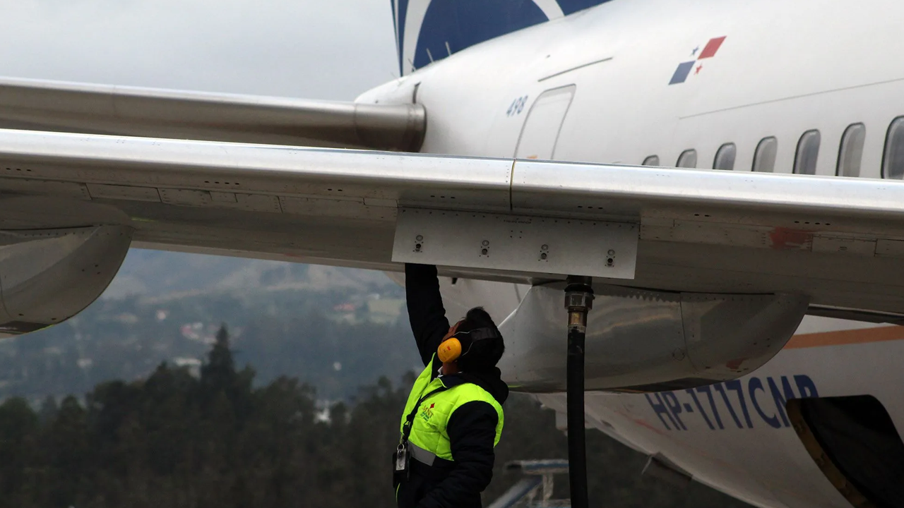 Medidas para abordar la escasez de combustible de aviación en Colombia: Propuestas de la ACP y respuestas del gobierno