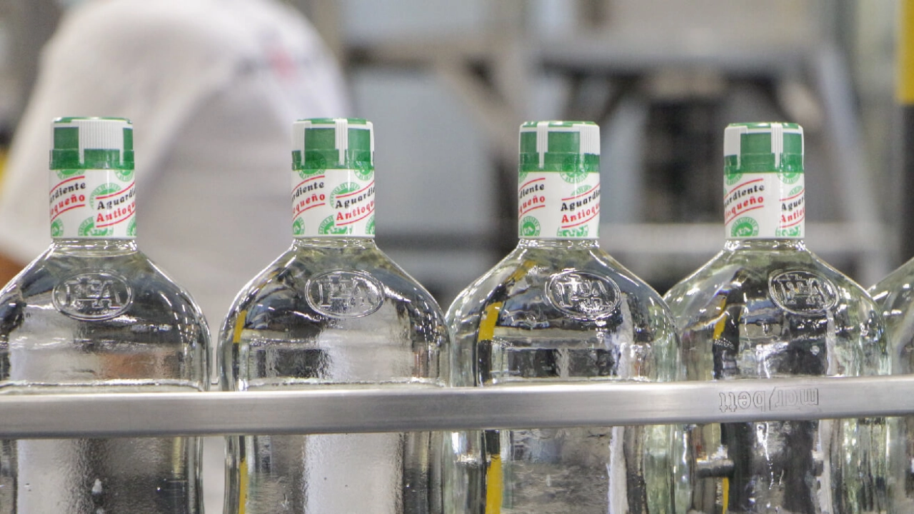 Aguardiente Antioqueño 24° Sin Azúcar: único licor con el sello carbono neutro en Suramérica