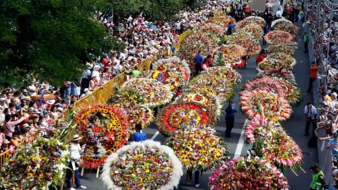 Comienza la Feria de las Flores en Medellín: Más de 1.800 artistas en 100 eventos gratuitos hasta el 11 de agosto