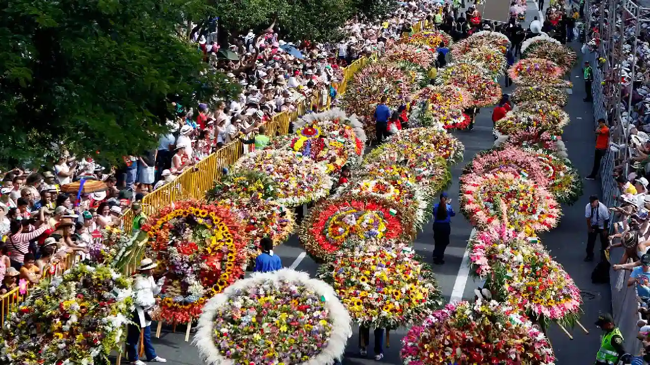 Comienza la Feria de las Flores en Medellín: Más de 1.800 artistas en 100 eventos gratuitos hasta el 11 de agosto