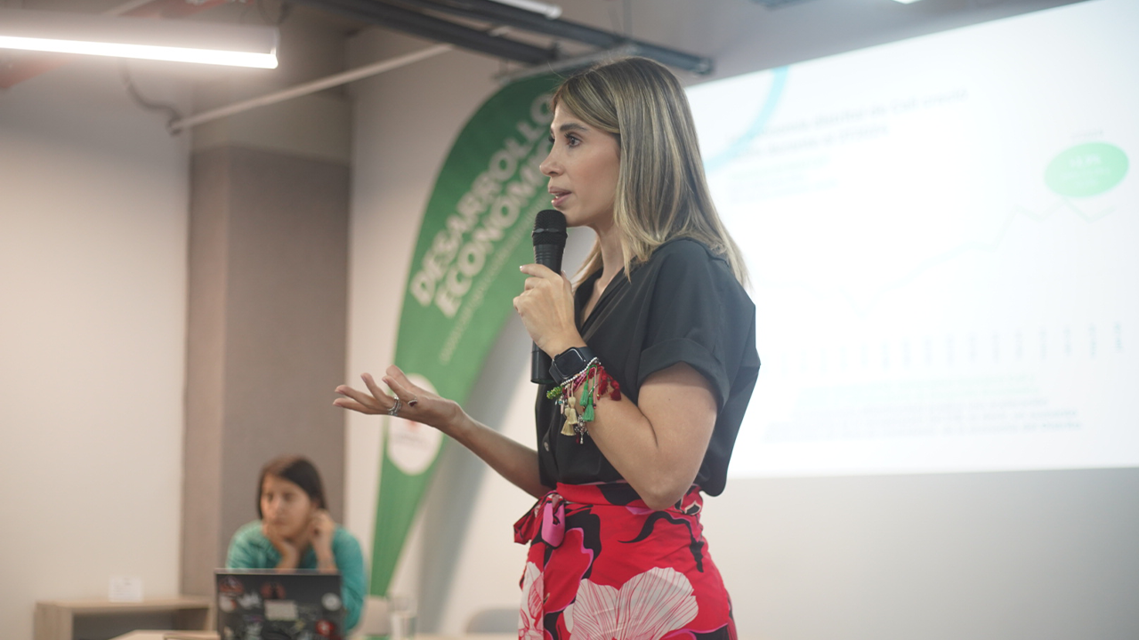 El crecimiento económico de Cali registró un aumento de de 2,9% en 2024, superando el promedio nacional y destacando su resiliencia. La industria, el turismo y las microempresas impulsaron el crecimiento económico de Cali en 2024.