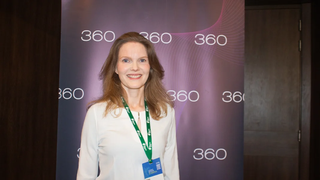 Epiroc lidera la digitalización en la minería colombiana con innovadoras soluciones, mejorando la seguridad y eficiencia en las operaciones mineras del país.