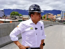 Bogotá avanza con el ciclopuente de la Calle 80: estructura central instalada al 60% de su desarrollo