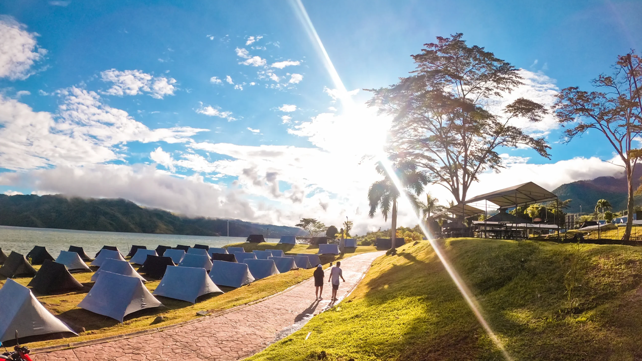 Lago Calima: Un lugar único para acampar en Colombia