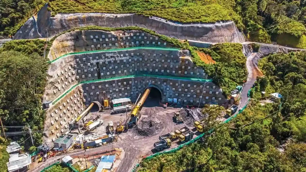 Aprueban recursos para avanzar obras del Túnel del Toyo y otros proyectos en Antioquia