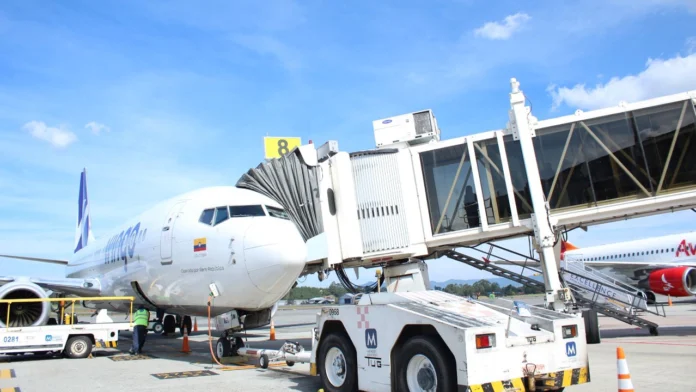 Wingo ha inaugurado su nueva ruta aérea entre Medellín y Barranquilla, ofreciendo cuatro frecuencias semanales y tarifas económicas. La ruta refuerza la conectividad aérea entre ambas ciudades clave de Colombia.