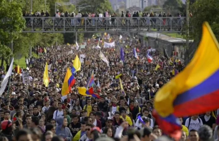 ''La directriz de la Fiscalía busca limitar la actuación de la Fuerza Pública y los fiscales frente a la violencia en las llamadas protestas’’. Maria Fernanda Cabal demanda la directriz de la fiscalía