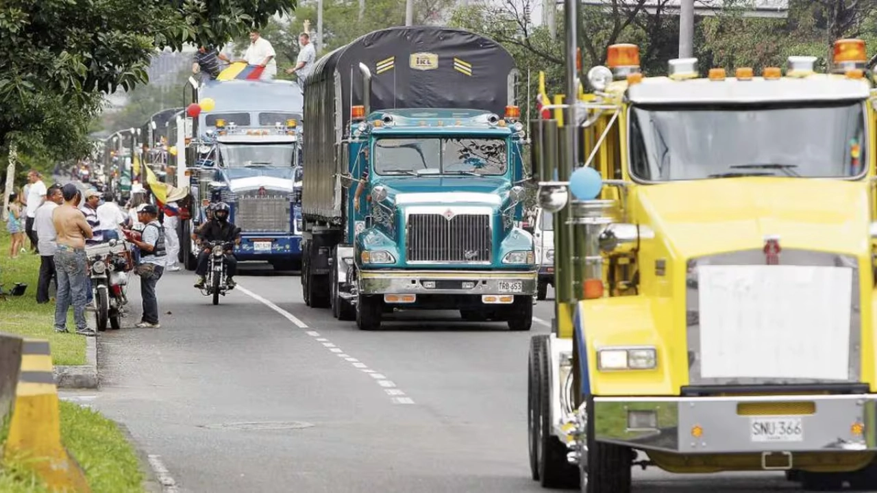 Paro camionero en Bogotá: personería advierte sobre riesgos a la salud y seguridad alimentaria