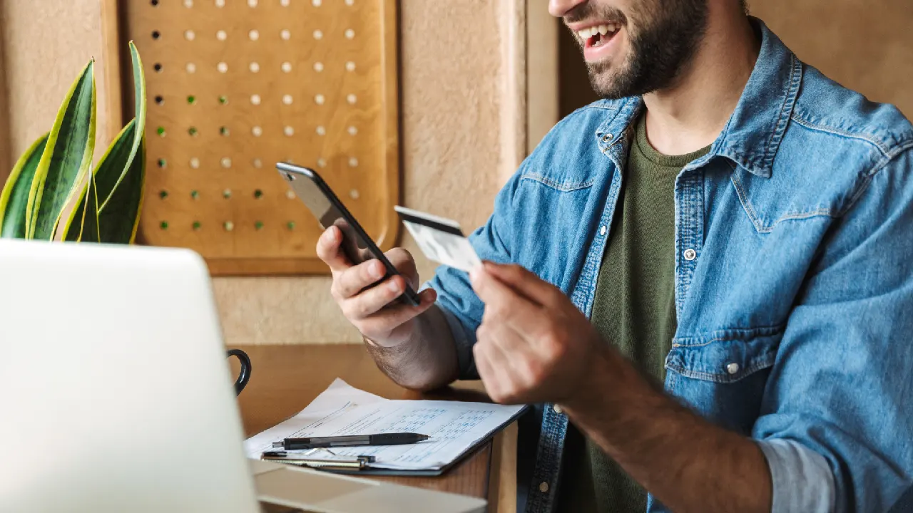 Uso de tarjetas de crédito: comparativa entre la Generación Z, Millennials y Baby Boomers en 2024