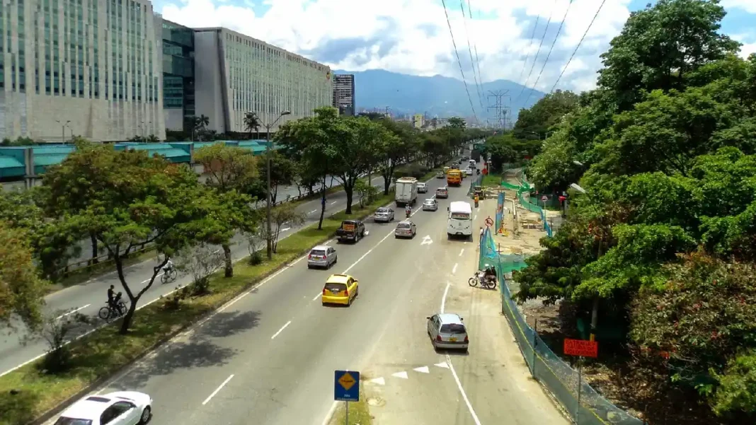 Atención Medellín: Este viernes inician cierres nocturnos en Autopista Sur