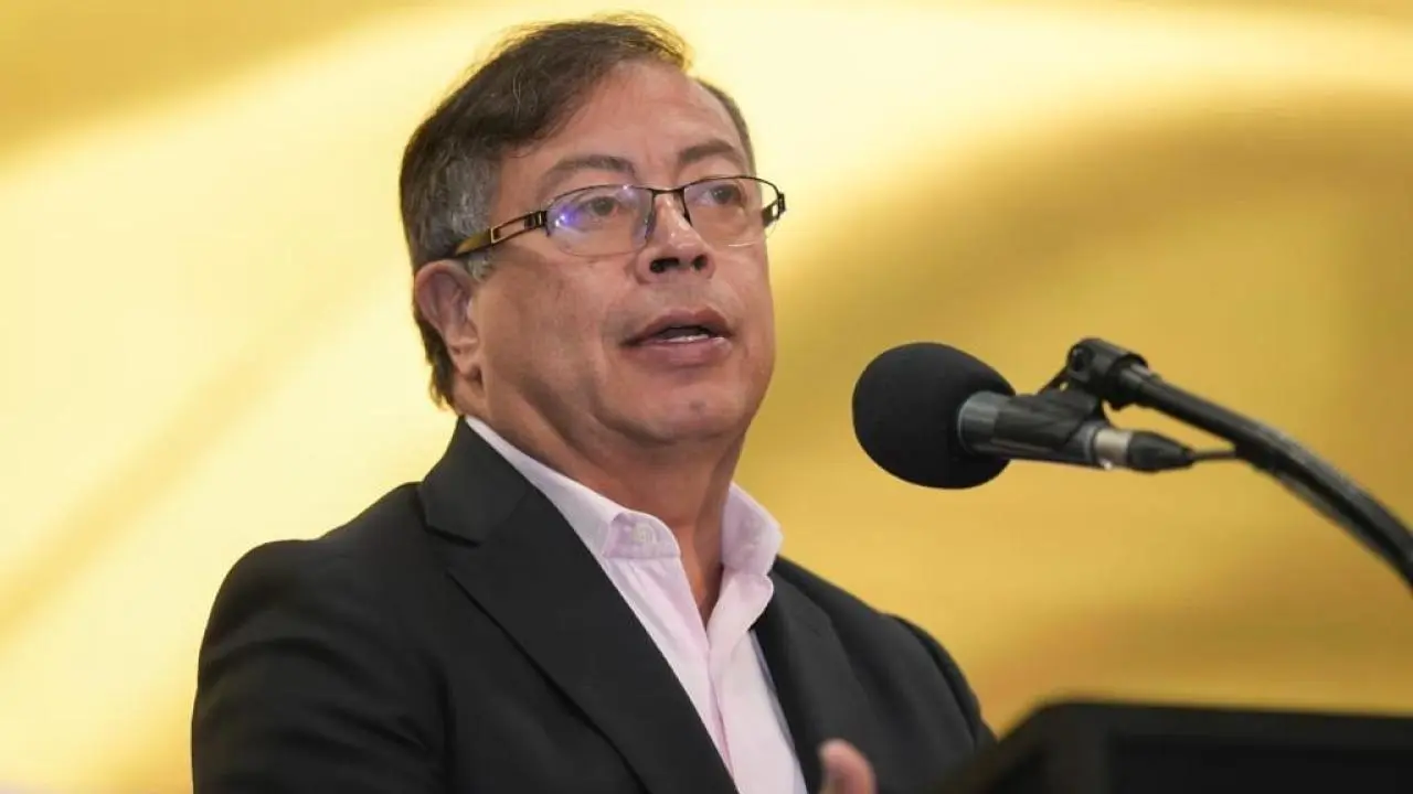 Tribunal sanciona a Gustavo Petro por desacato en nombramientos de la CREG