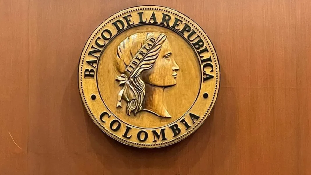 La deuda externa de Colombia cae en agosto de 2024, pero los niveles siguen siendo elevados