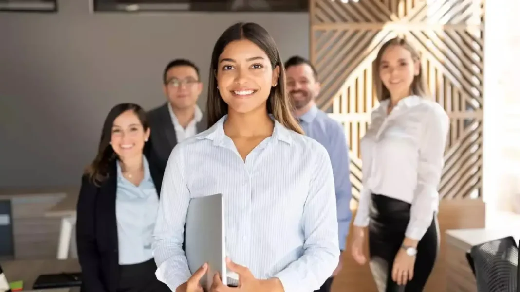 En 2025 habrá más mujeres jefas de hogar Raddar