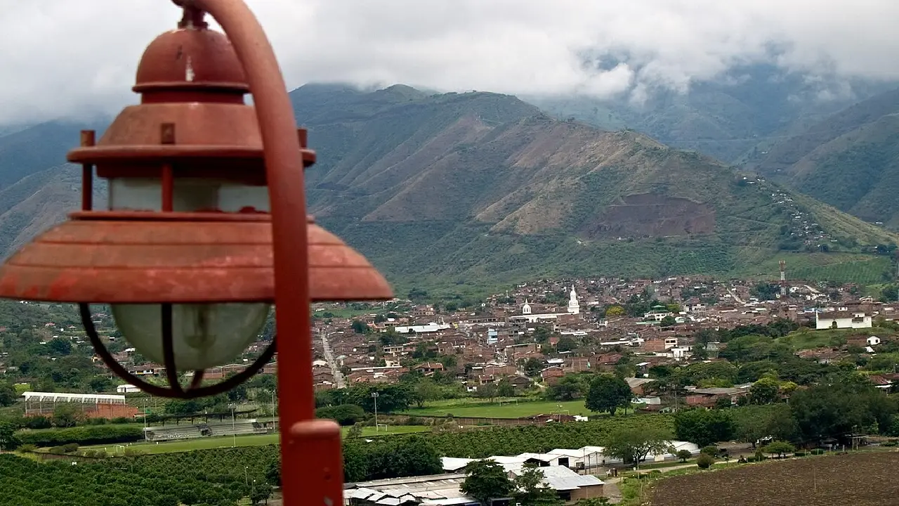 La Asamblea Departamental del Valle del Cauca aprueba el primer debate del proyecto de presupuesto para 2025 con un crecimiento del 17%