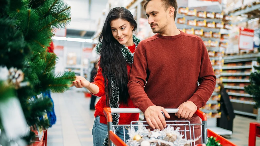 Deloitte revela las principales tendencias de las compras navideñas en Colombia durante el 2024, destacando la mezcla entre compras físicas y en línea, y cómo la tecnología redefine los hábitos de consumo durante la temporada.