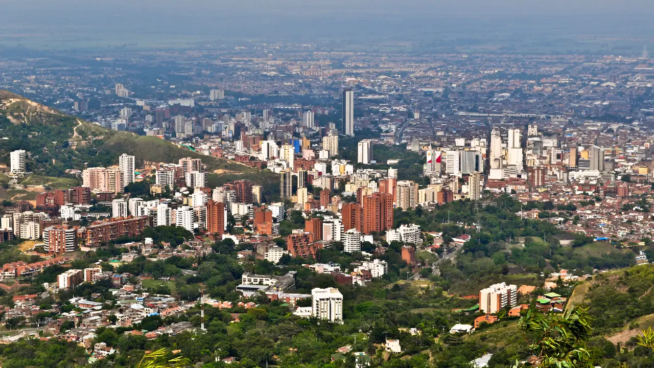 Luis Fernando Pérez explica iniciativas clave de la Cámara de Comercio de Cali