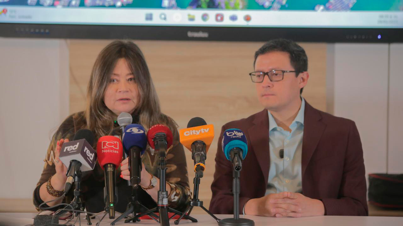 María Fernanda Rojas, ministra de Transporte, y Francisco Ospina Ramírez, presidente de la ANI.​