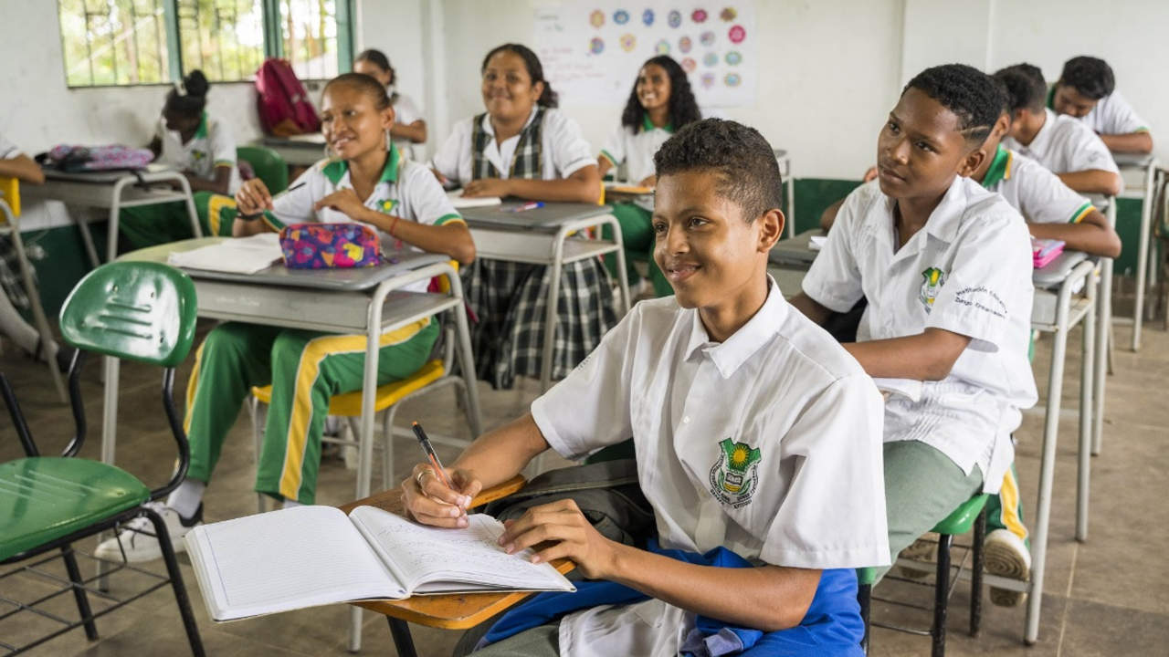 Inicio de clases 2025: calendario oficial de colegios públicos y privados