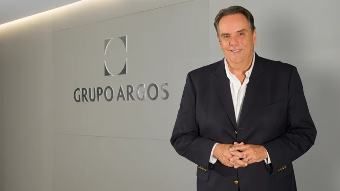 Jorge Mario Velásquez, presidente de Grupo Argos, participó en la novena edición de la Revista 360 de 360 ​​Radio, donde calificó el año 2024 como 