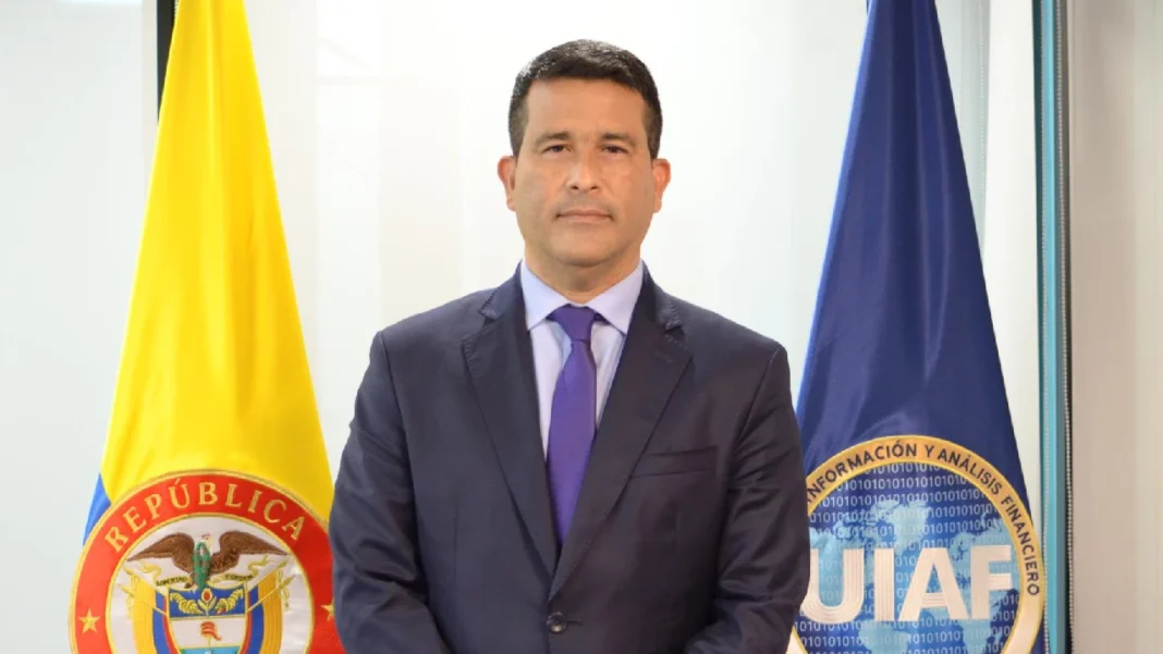 Luis Eduardo Llinás asume como nuevo director de la Dian, confirma MinHacienda