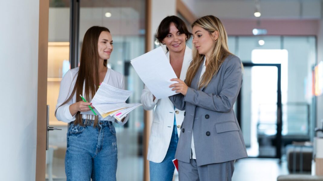Mujeres ocupan el 48,26% de los cargos directivos del sector público colombiano