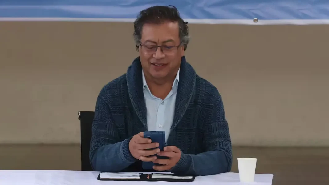 Encuesta reveló desaprobación de Gustavo Petro: 13 mediciones en rojo