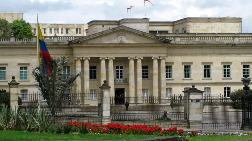 ¿Cuáles son las condiciones para aspirar a la Presidencia de Colombia?