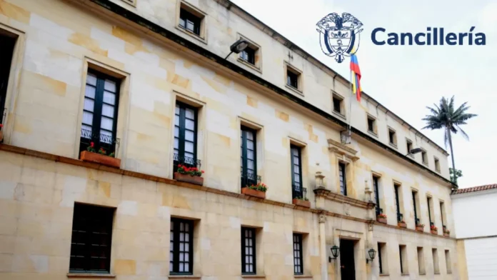 Colombia trabaja en un protocolo integral para la repatriación de deportados